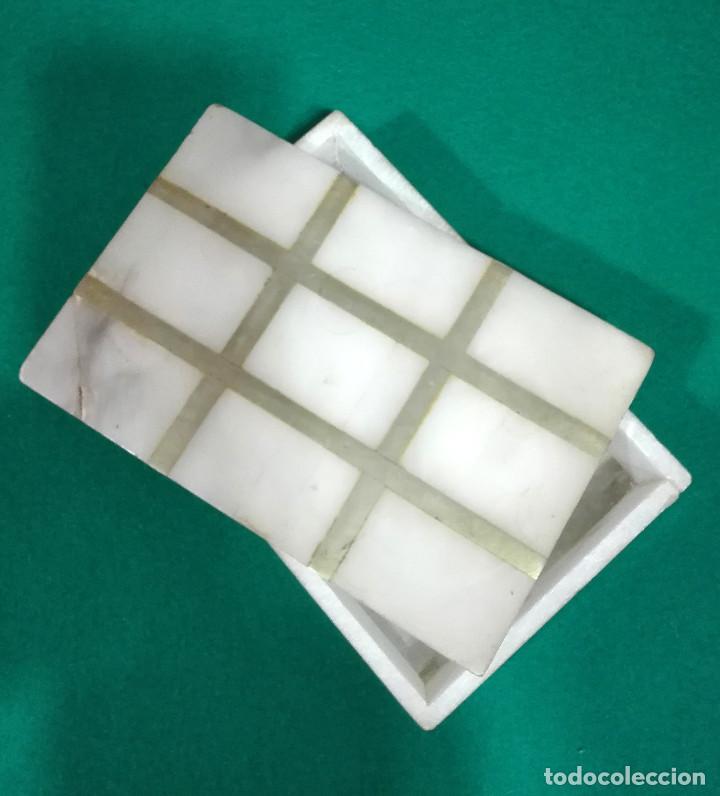 Antig&uuml;edades: CAJA M&Aacute;RMOL BLANCO Y PLATA - Foto 2