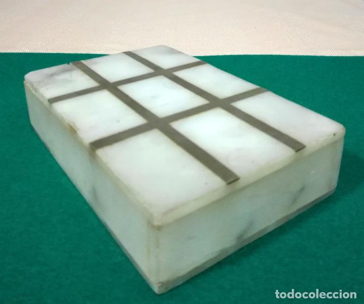 Antig&uuml;edades: CAJA M&Aacute;RMOL BLANCO Y PLATA - Foto 3