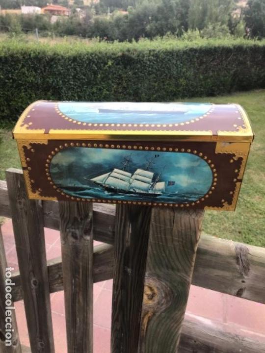 Antig&uuml;edades: Cofre, caja chapa, grande - Foto 1