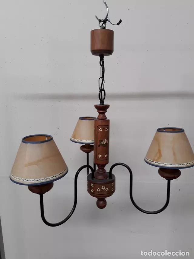 Antig&uuml;edades: LAMPARA DE TECHO DE MADERA - Foto 1