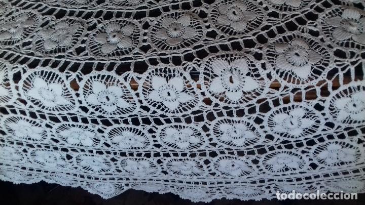 Antig&uuml;edades: ANTIGUO TAPETE DE CROCHET, CON DEFECTO. - Foto 7