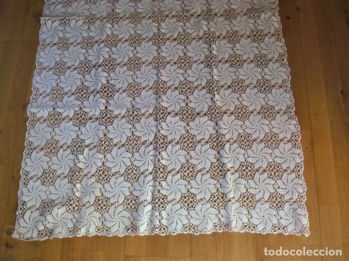 Antig&uuml;edades: mantel rectangular de ganchillo, hecho a mano (90x160cm aprox) - Foto 2