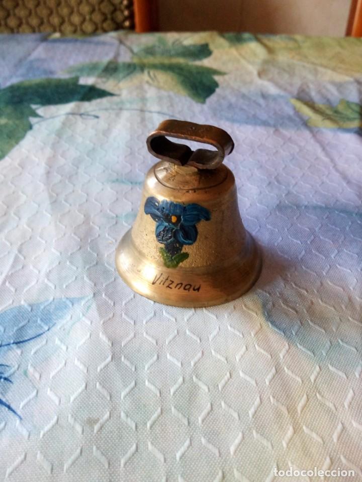 Antigüedades: Antigua campana de bronce. badajo de plomo. - Foto 3 - 131457494