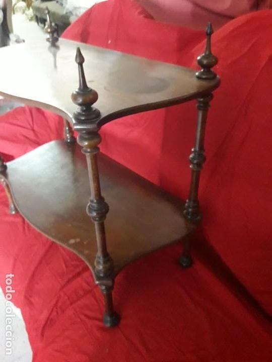 Antig&uuml;edades: Repisa siglo XIX - Foto 2
