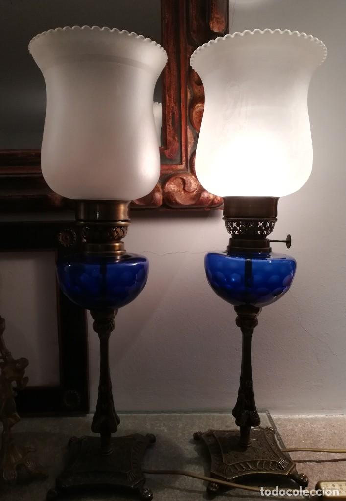 Antig&uuml;edades: Pareja de l&aacute;mparas de mesilla - Foto 1