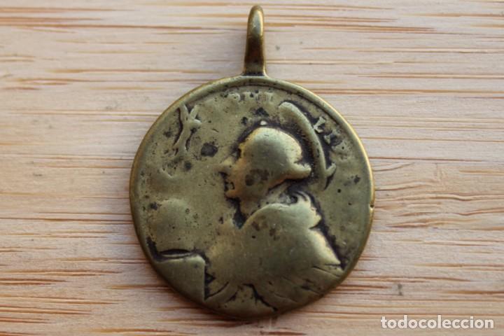 Antig&uuml;edades: MEDALLA RELIGIOSA - Foto 2