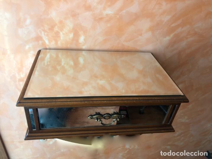Antig&uuml;edades: REPISA - CONSOLA DE ESPEJO Y MADERA - Foto 1