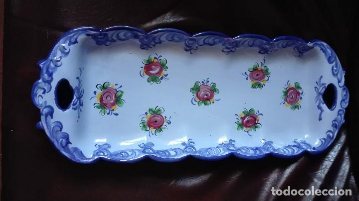 Antig&uuml;edades: Bandeja rectangular de cer&aacute;mica portuguesa. - Foto 1