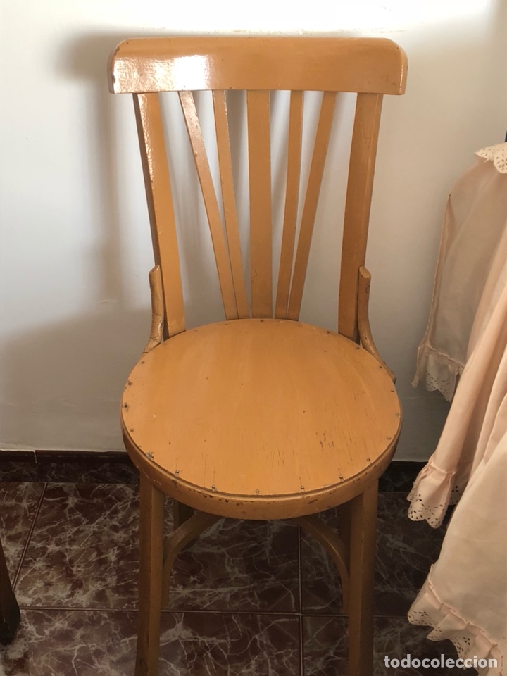 Antig&uuml;edades: Sillas madera antiguas tipo bar - Foto 3