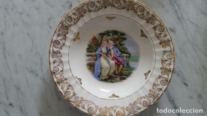 Antig&uuml;edades: Antiguo plato de Royal Vigo - Foto 1