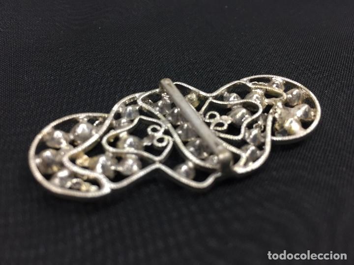 Antig&uuml;edades: Broches de metal y strass - Foto 5
