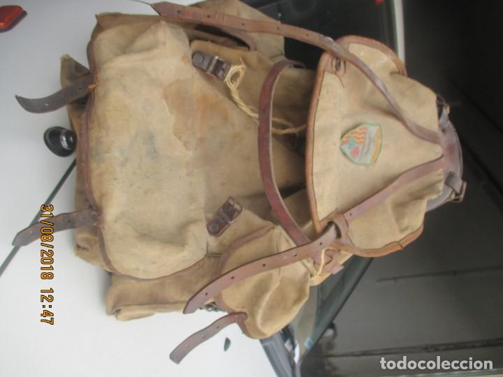 Antig&uuml;edades: MOCHILLA ANTIGUA -CON ESCUDO DONDE SE LEE Gr TRAMONTANA
