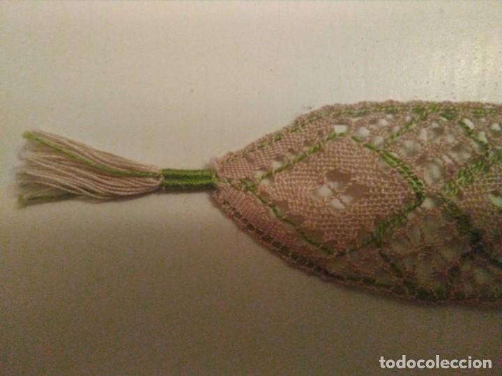 Antig&uuml;edades: Marcapaginas de encaje de Camari&ntilde;as - Foto 2