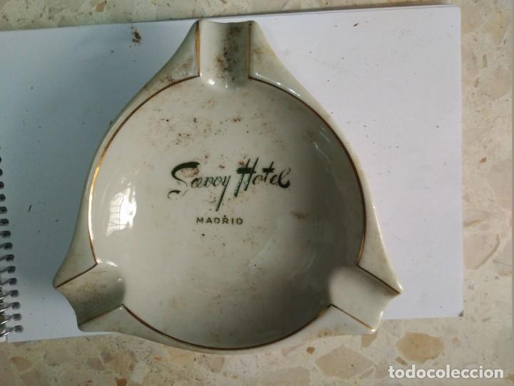 Antigüedades: muy antiguo cenicero hotel savoy madrid ceramica santa clara