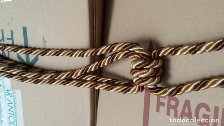 Antig&uuml;edades: Cordon y ponpones para recojer las cortinas. - Foto 2