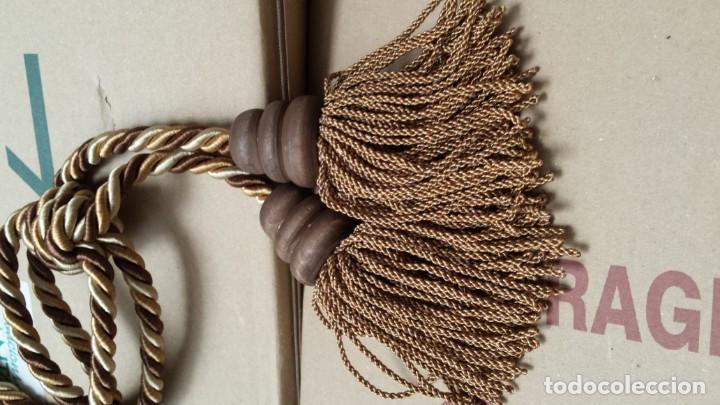 Antig&uuml;edades: Cordon y ponpones para recojer las cortinas. - Foto 3