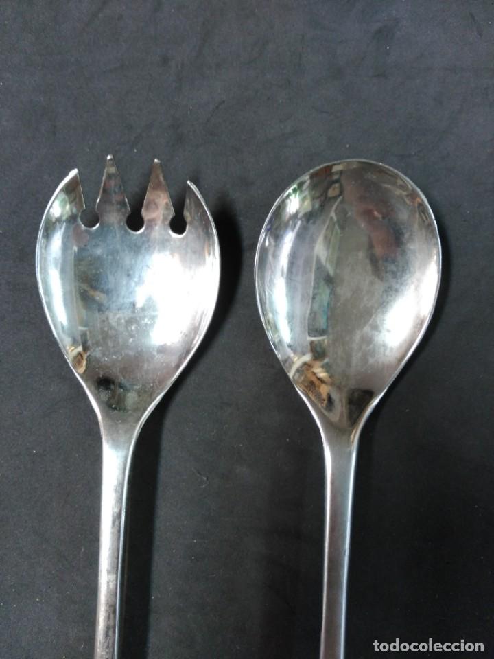 Antig&uuml;edades: CUBIERTOS DE SERVIR EN METAL PLATEADO - Foto 3
