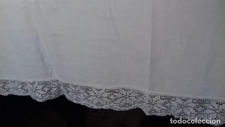 Antig&uuml;edades: ANTIGUO MANTEL DE ALGODON BLANCO EN ENCAJE - Foto 5