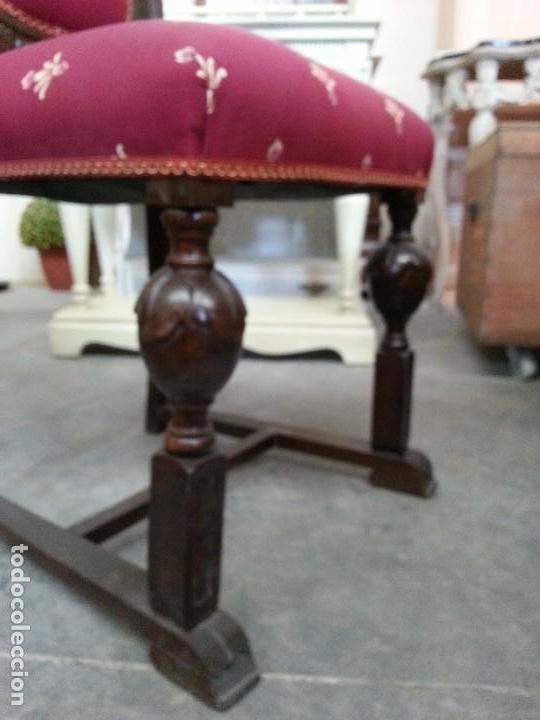 Antig&uuml;edades: Sillas bolillo tapizadas - Foto 4