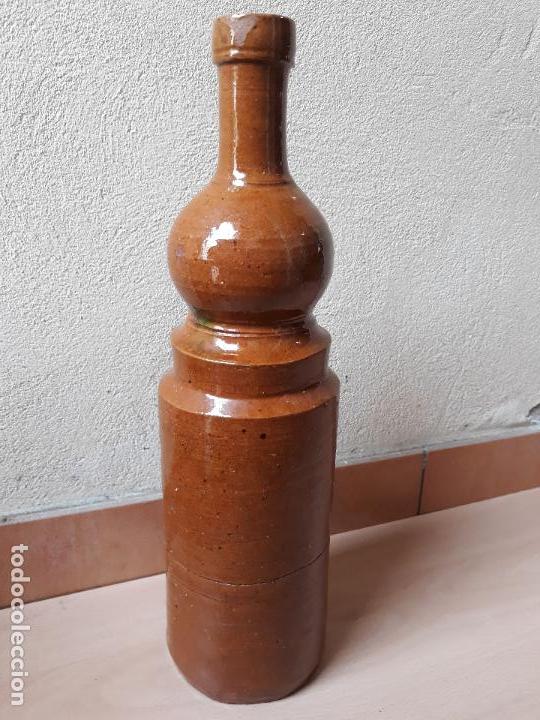 Antig&uuml;edades: Antigua botella de cer&aacute;mica esmaltada - Foto 1