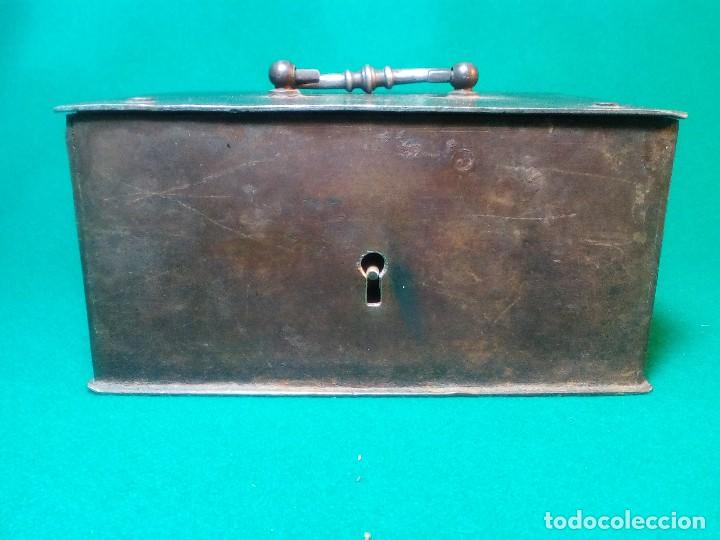 Antig&uuml;edades: CAJA ANTIGUA DE CAUDALES - Foto 4