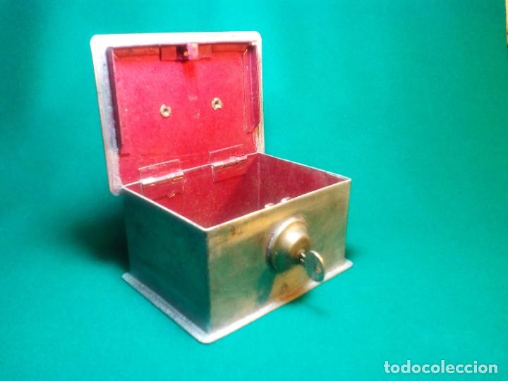 Antig&uuml;edades: CAJA ANTIGUA DE CAUDALES - Foto 2