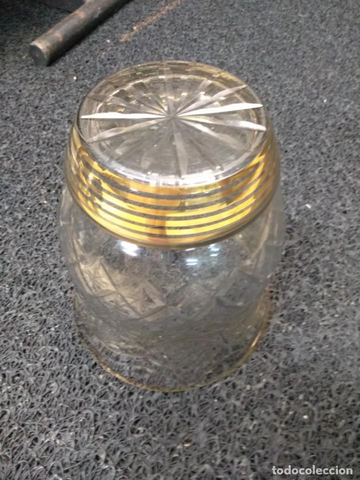 Antig&uuml;edades: Jarr&oacute;n de cristal tallado y dorado - Foto 3