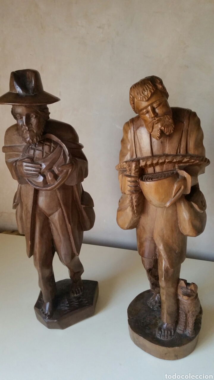 Antiquit&eacute;s: LOTE - DOS FIGURAS TALLADAS EN MADERA COMO LAS FOTOS