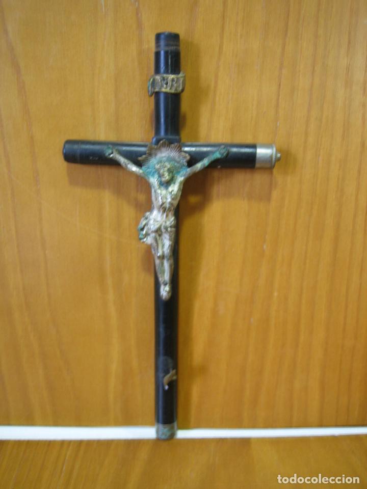 Antig&uuml;edades: Crucifijo - Foto 1