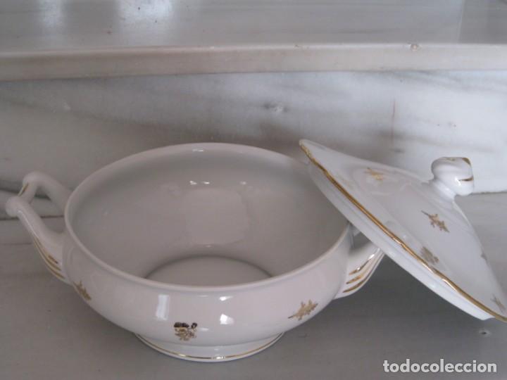 Antig&uuml;edades: Sopera porcelaine.... - Foto 9