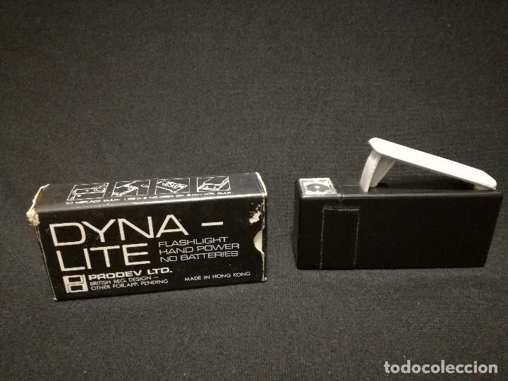 Antig&uuml;edades: LINTERNA A DINAMO MANUAL - DYNA  LITE DYNALITE - PRODEV LTD. - Foto 1