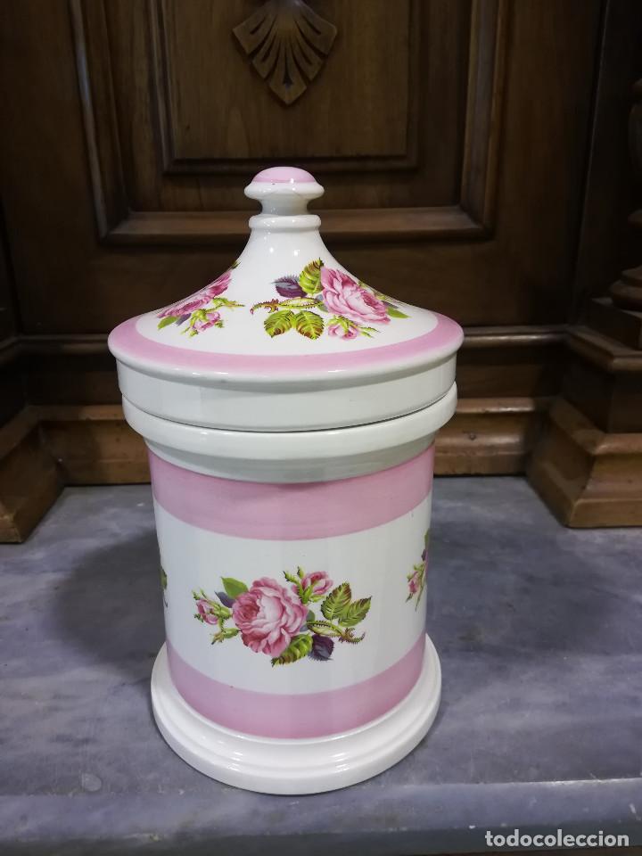 Oggetti Antichi: GALLETERO DE PORCELANA -POMEIDION-