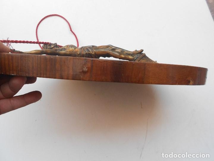 Antig&uuml;edades: crucifijo sobre madera - Foto 7