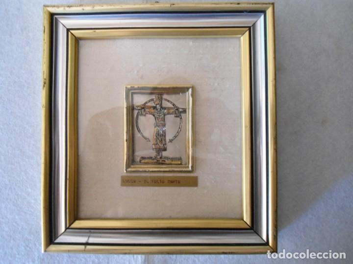 Antig&uuml;edades: CUADRO CON LAMINA DE PLATA DE SAN LUCAS - Foto 1