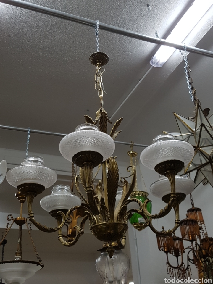 Antig&uuml;edades: L&aacute;mpara bronce de 6 tulipas - Foto 1