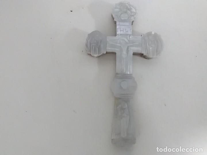 Antig&uuml;edades: Cruz de n&aacute;car 15X 7,5 ctms - Foto 1