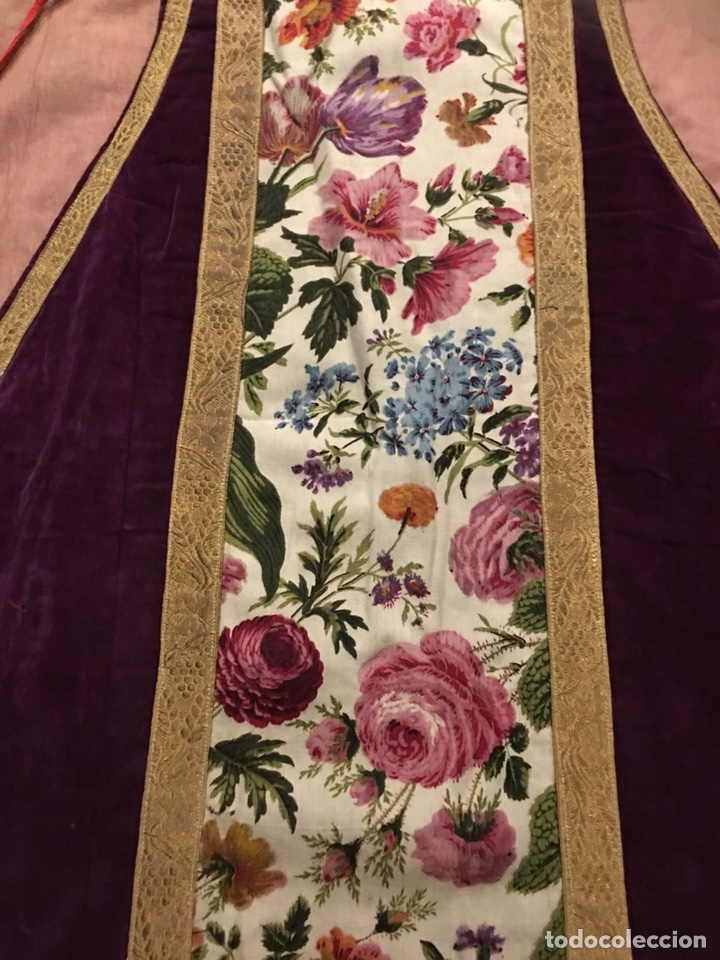 Antig&uuml;edades: CASULLA TERCIOPELO MORADO - Foto 4