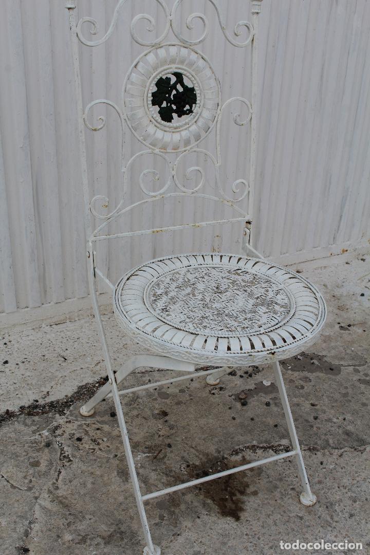 Antig&uuml;edades: silla de jardin en hierro y bambu - Foto 2