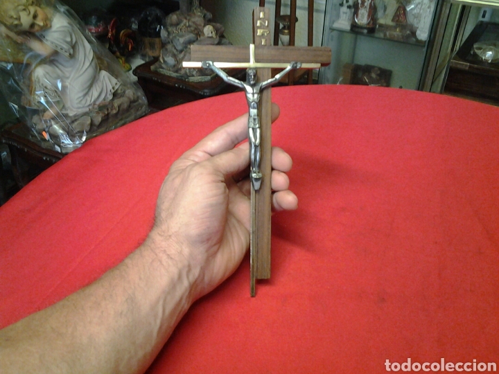 Antig&uuml;edades: Crucifijo en madera metal y bronce - Foto 1