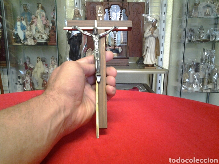 Antig&uuml;edades: Crucifijo en madera metal y bronce - Foto 5