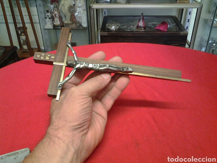 Antig&uuml;edades: Crucifijo en madera metal y bronce - Foto 6