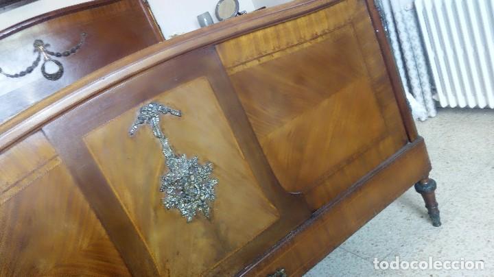 Antig&uuml;edades: Cama estilo imperio. - Foto 3