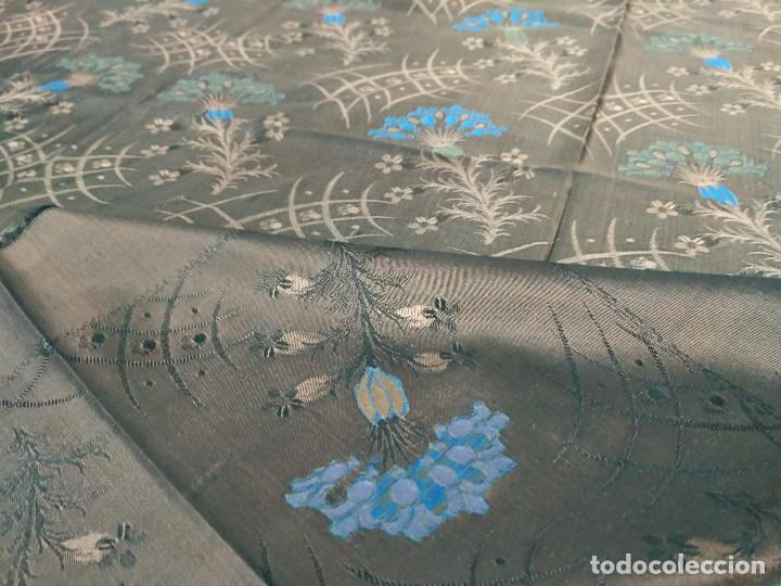 Antig&uuml;edades: Pa&ntilde;uelo brocado en seda - Foto 7