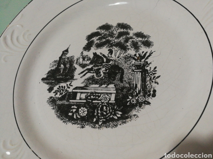 Antig&uuml;edades: PLATO DE LOZA DECORADO. - Foto 2