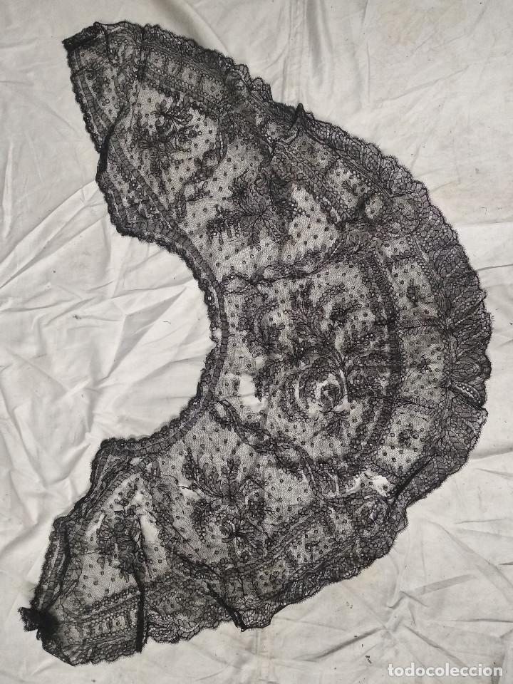 Antig&uuml;edades: mantilla encaje negra - Foto 1