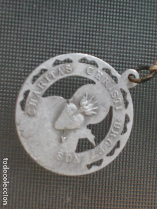 Antig&uuml;edades: Dos medallas religiosas - Foto 3