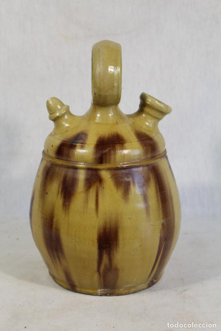 Antig&uuml;edades: botijo de ceramica - Foto 1
