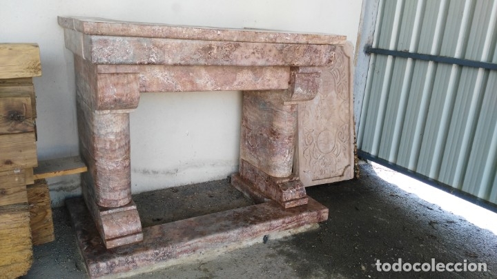 Antiques: Chimenea de piedra travertino rosa