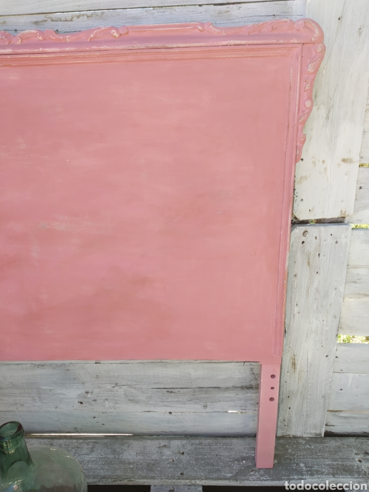 Antig&uuml;edades: Cabecero antiguo decapado en rosa - Foto 5