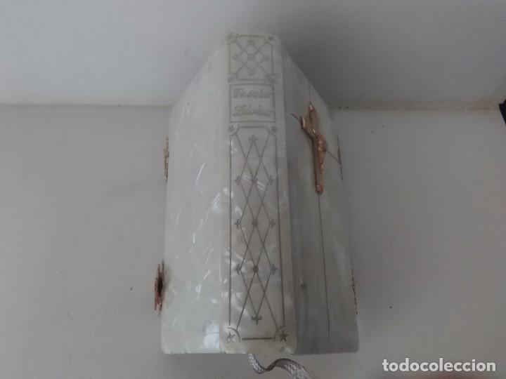 Antig&uuml;edades: Libro y rosario mi primera comuni&oacute;n de n&aacute;car - Foto 10